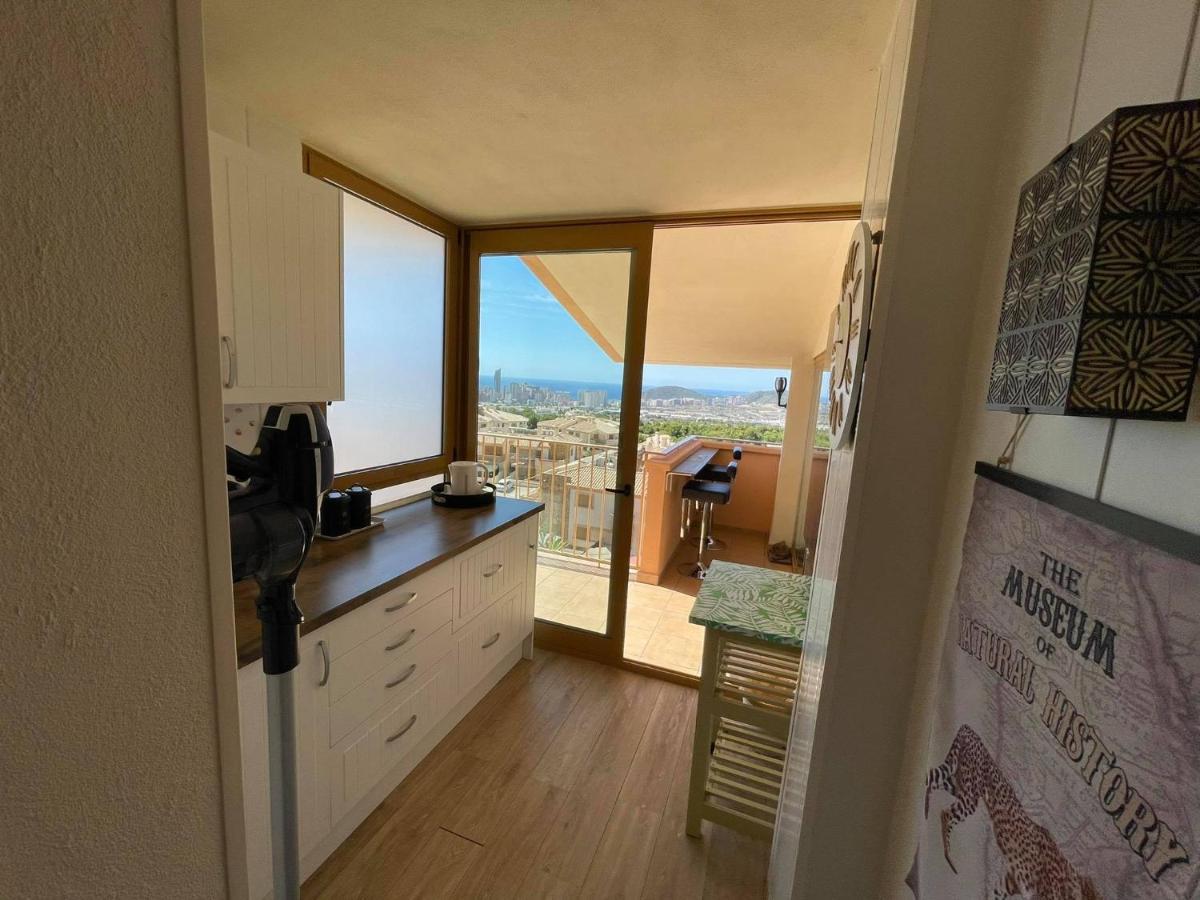 2 Bed Penthouse Apartment - Sea Views - Sleeps 4 Финестрат Экстерьер фото